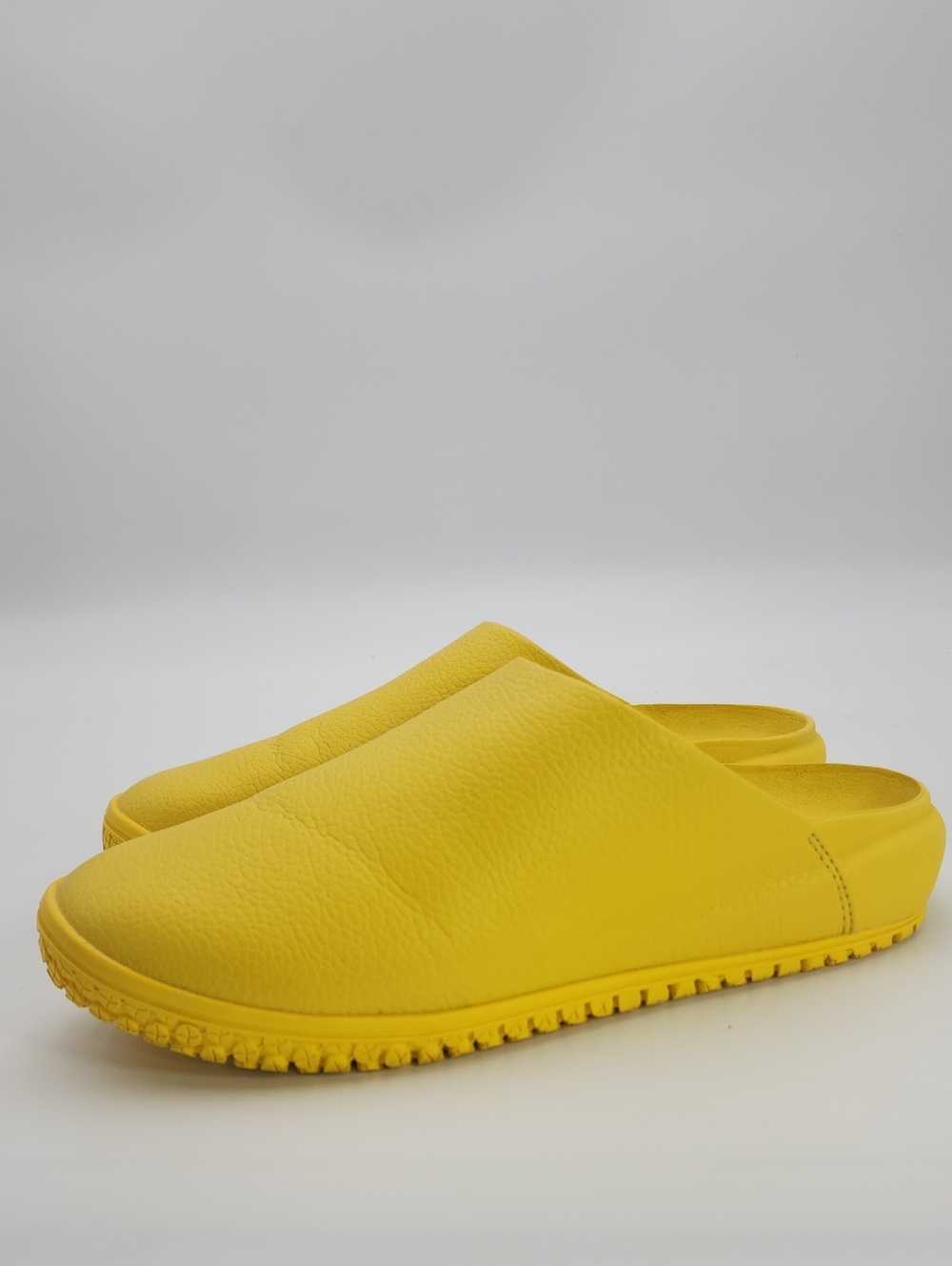 Snibbs The Clog- Non-Slip Shoe-Yellow Medical Work Shoes M